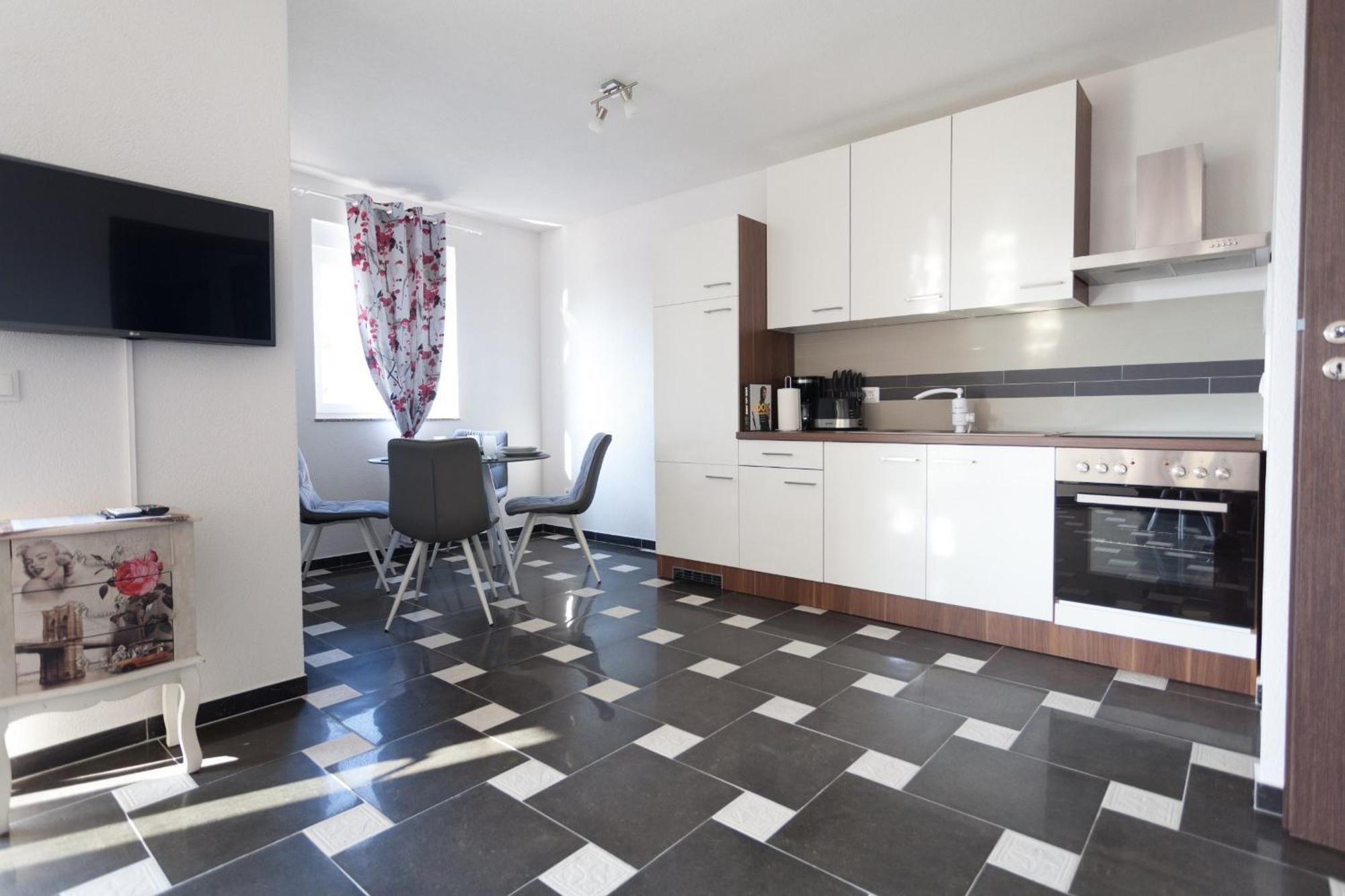 Luxury Villa Allen With Pool Клімно Номер фото