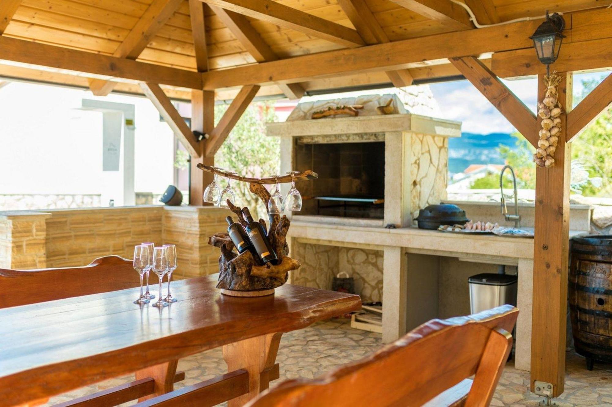 Luxury Villa Allen With Pool Клімно Номер фото