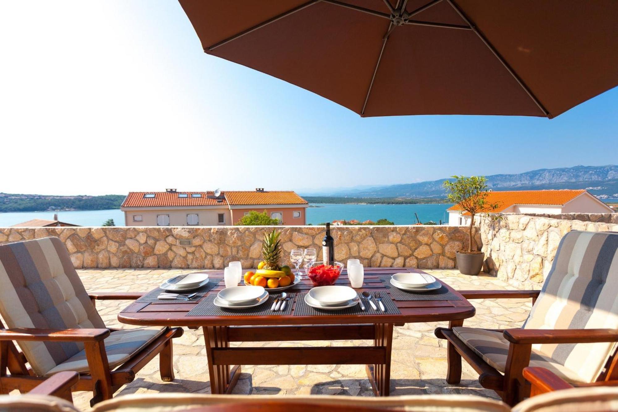 Luxury Villa Allen With Pool Клімно Номер фото